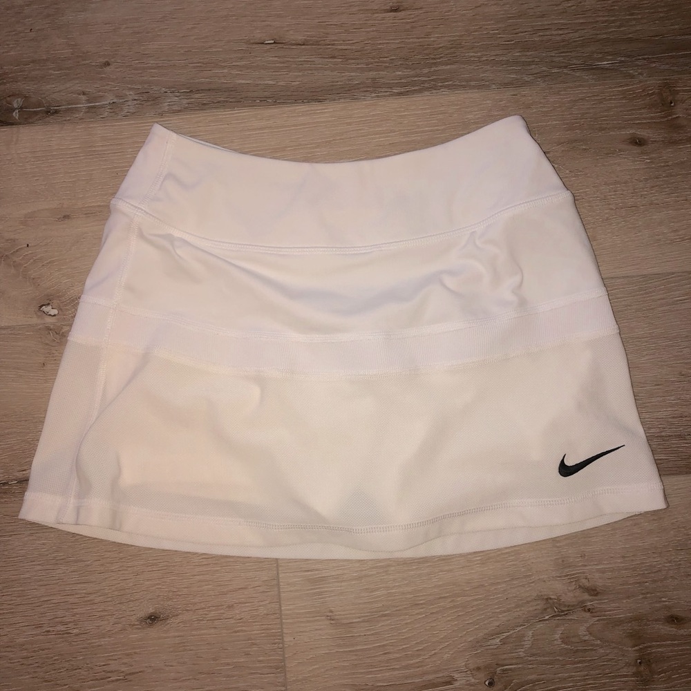 white nike tennis skirt
